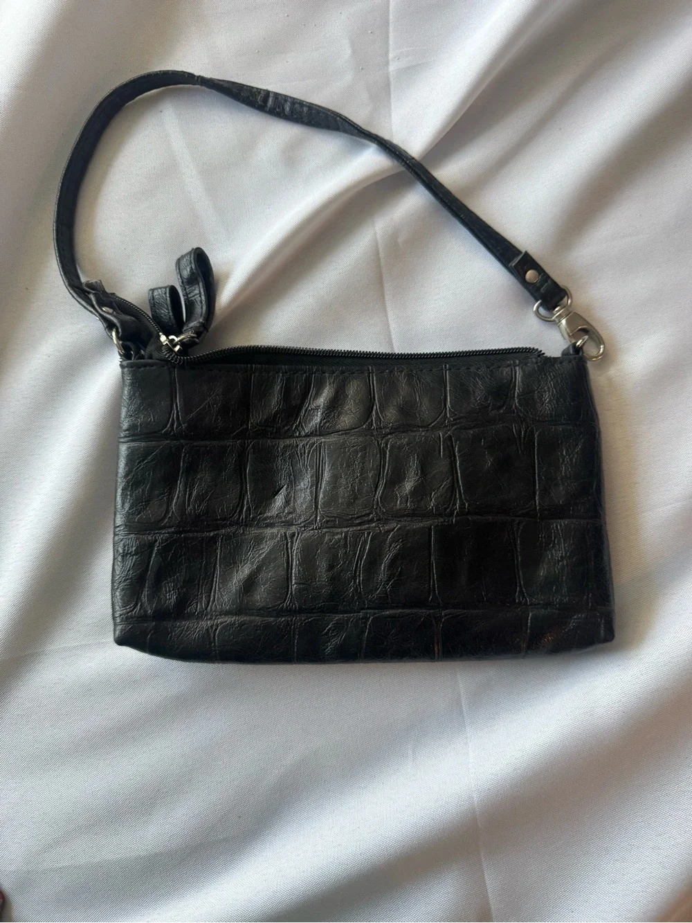 Nicole by Nicole Miller compact wristlet